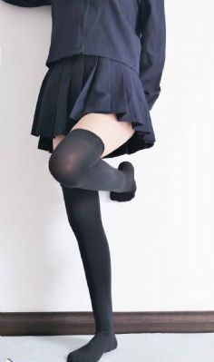 中二病也要谈恋爱第一季免费播放_十万网红美女美酱