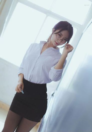 女老师2电影_DVD迅雷电影在线